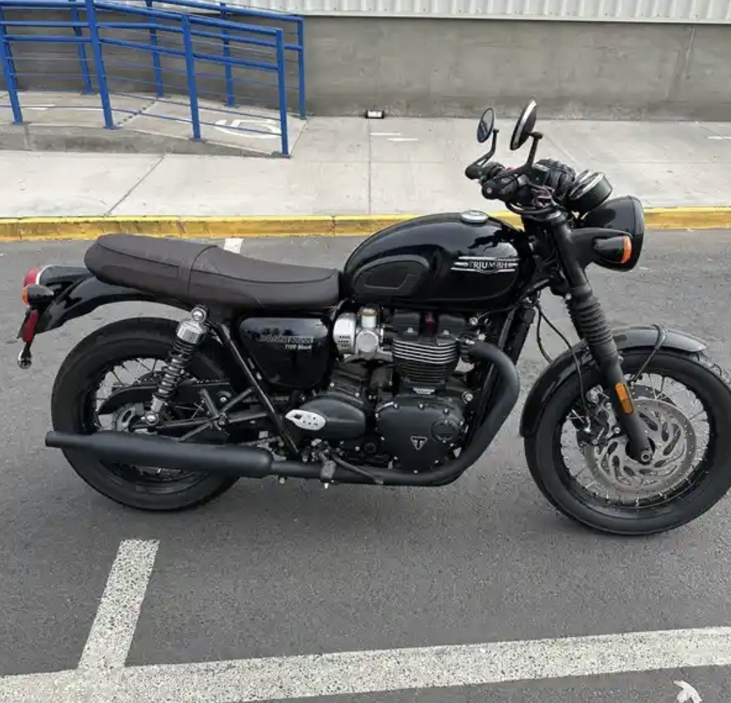 Moto cliente Revitek asegurada